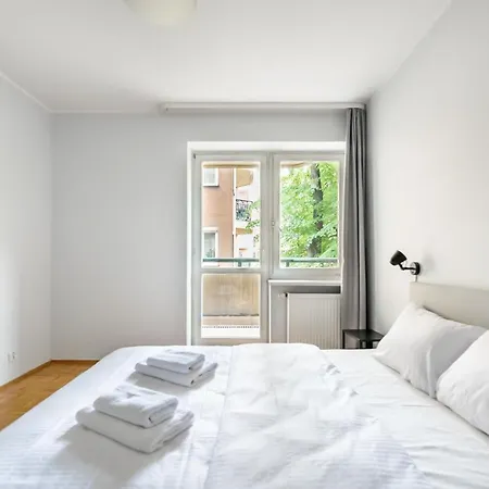 Apartment Domaniewska Comfort Warsaw